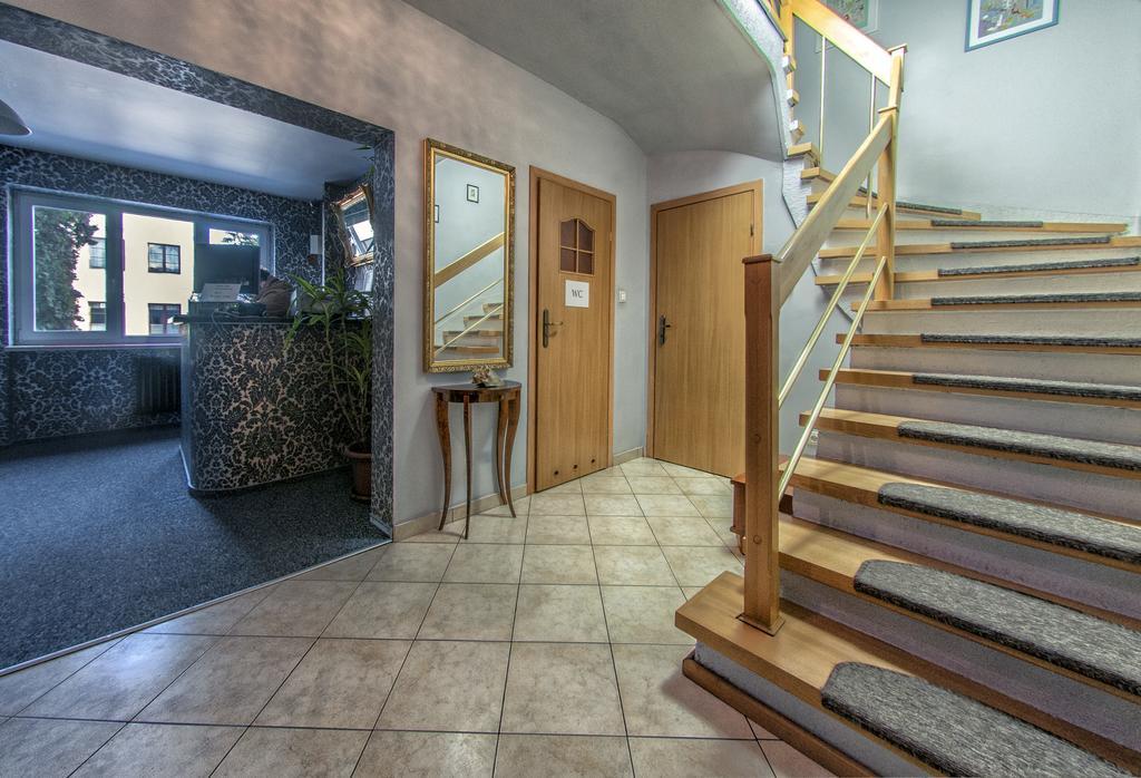 Wilanowska Hostel وارسو المظهر الخارجي الصورة