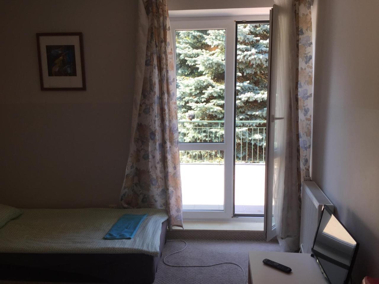 Wilanowska Hostel وارسو المظهر الخارجي الصورة